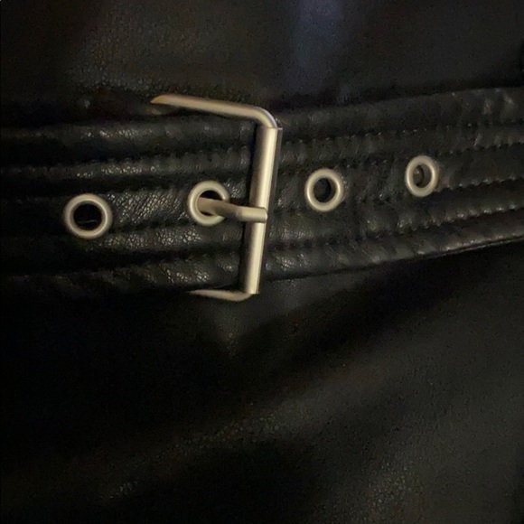 Blank NYC It Takes Two Faux‎ Leather Skirt 28 - Picture 4 of 9